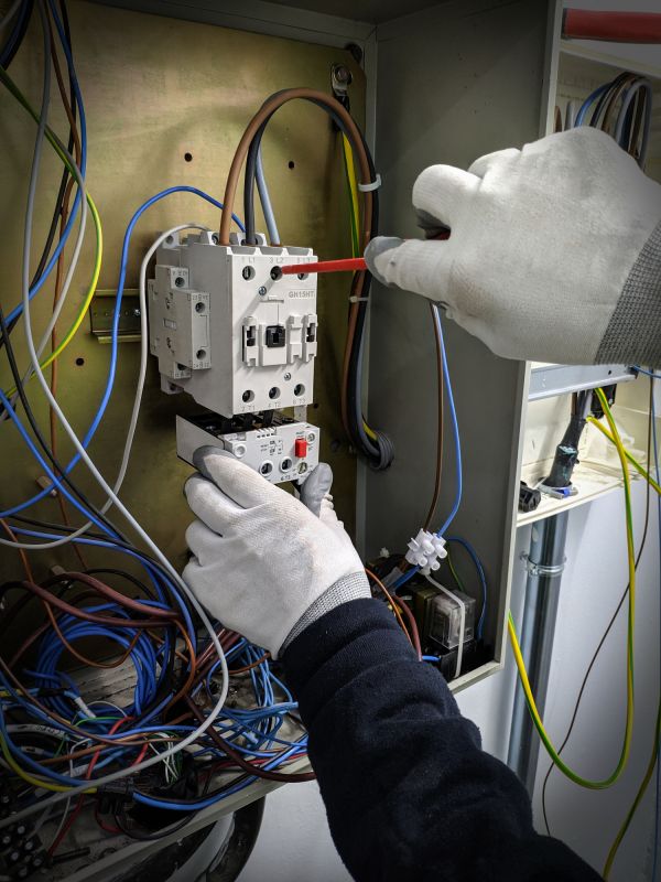 Electrical Panel Service in Pasadena, CA